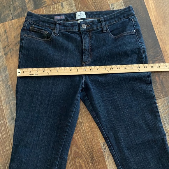 St John's Bay Womens 12 Blue Denim Dark Wash Embroidered Boot Cut 5 Pocket Jeans - Picture 5 of 7